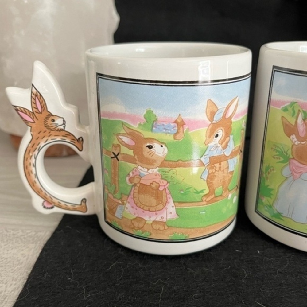 Vintage 1994 PETER RABBIT Shaped 3D Handle Easter Bunny Coffee Mug Set of 2 - Picture 3 of 14